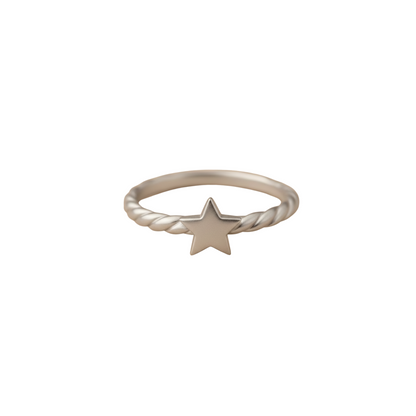 Celeste Point Star Twisted Ring – 925 Sterling Silver